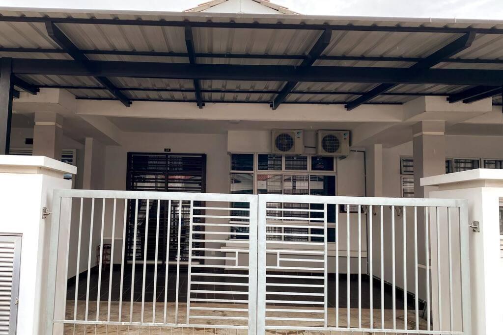 Lavender 24LV9 By Penawar Desaru Homestay Bandar Penawar Exterior foto